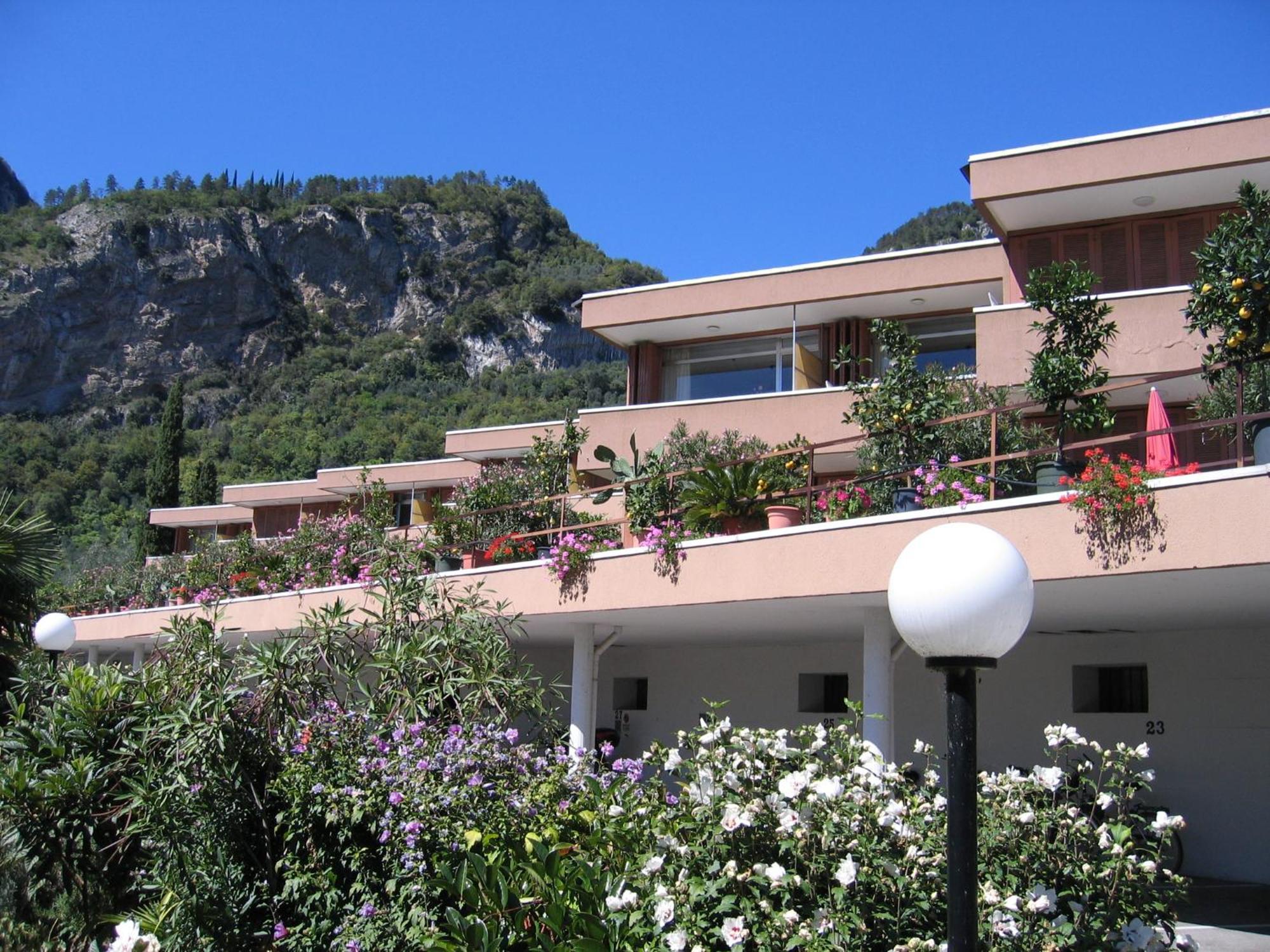 Residence Cascata Varone Riva del Garda Exteriör bild